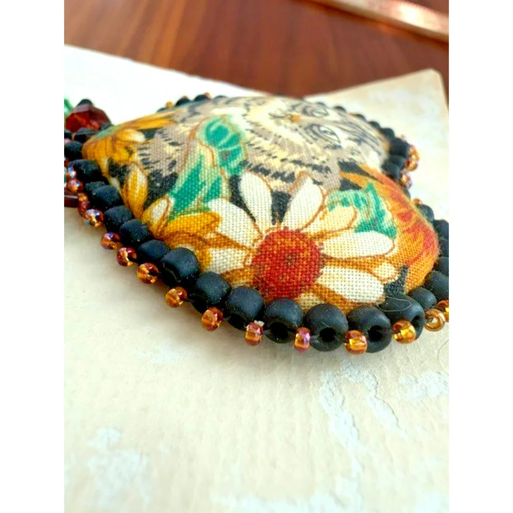VINTAGE KITTY CAT Handmade Heart Pin BROOCH Birds Beaded Dangle Puffy Fabric ART